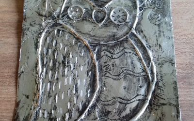 Cadre en relief à partir de  papier aluminium, effet vieilli